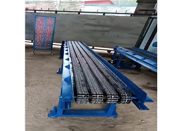 榮達(dá)鍛打件鏈條式輸送機